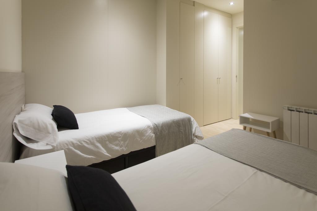 Bravissimo Cort Reial-2A Apartment Girona Luaran gambar