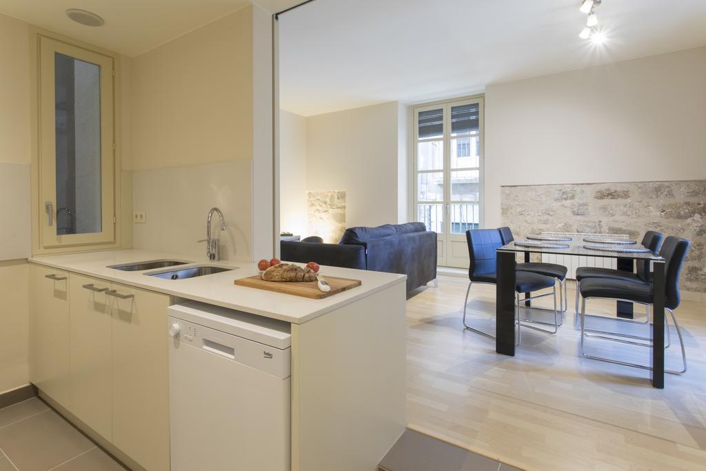 Bravissimo Cort Reial-2A Apartment Girona Luaran gambar